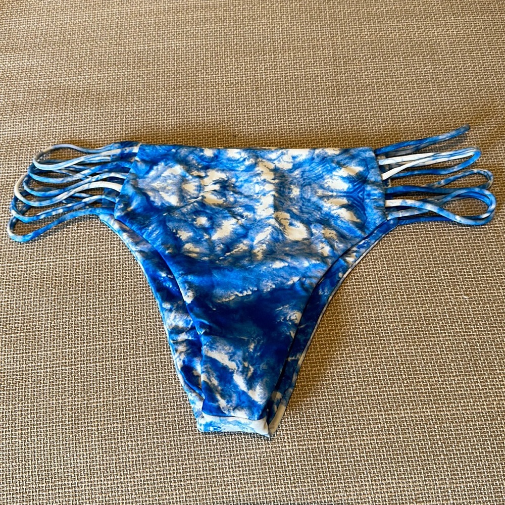 Mikoh Kapalua strappy bottom tie dye blue
